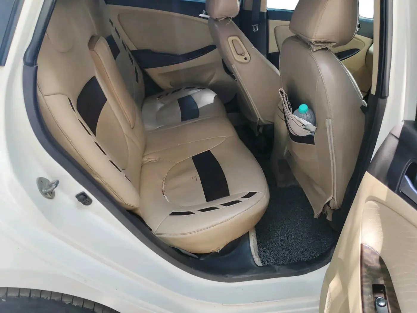 2015 Hyundai Verna FLUIDIC 1.6 CRDI S 4S, Diesel, Manual, 1,54,399 km, interior