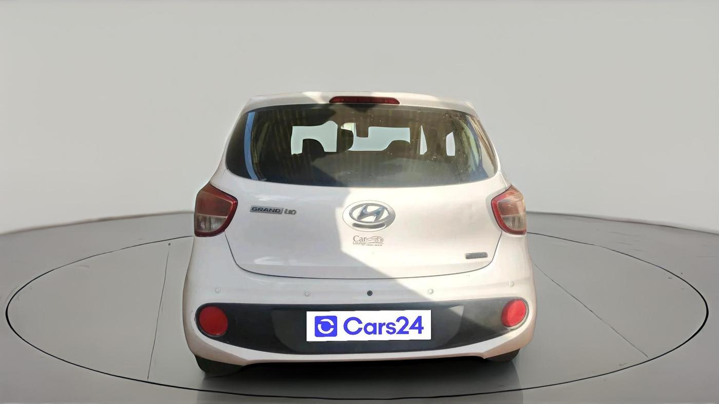 2017 Hyundai Grand i10 MAGNA AT 1.2 KAPPA VTVT, CNG, Automatic, 1,11,136 km, exterior