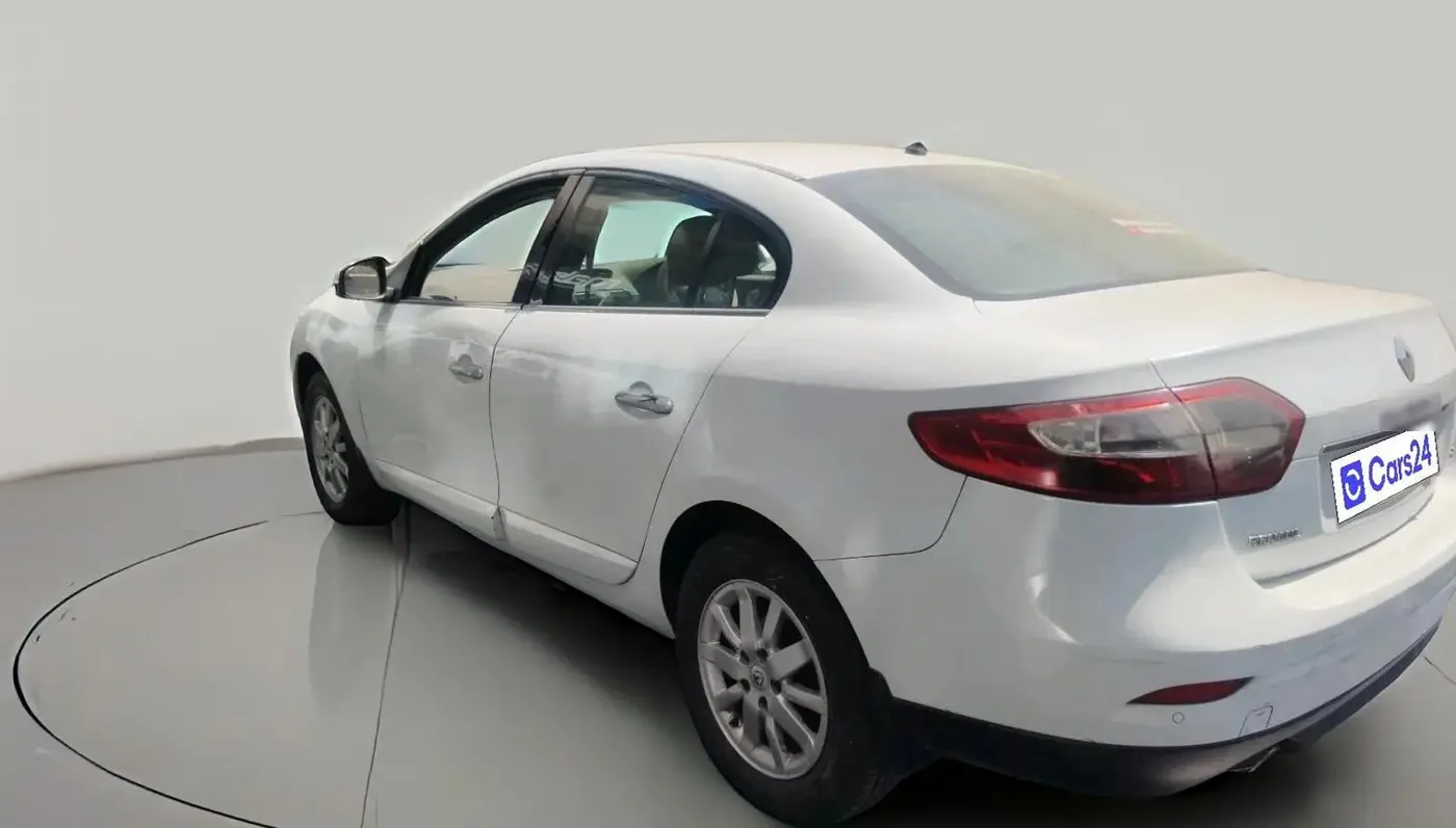 2012 Renault Fluence 1.5 E2, Diesel, Manual, 1,53,087 km, exterior