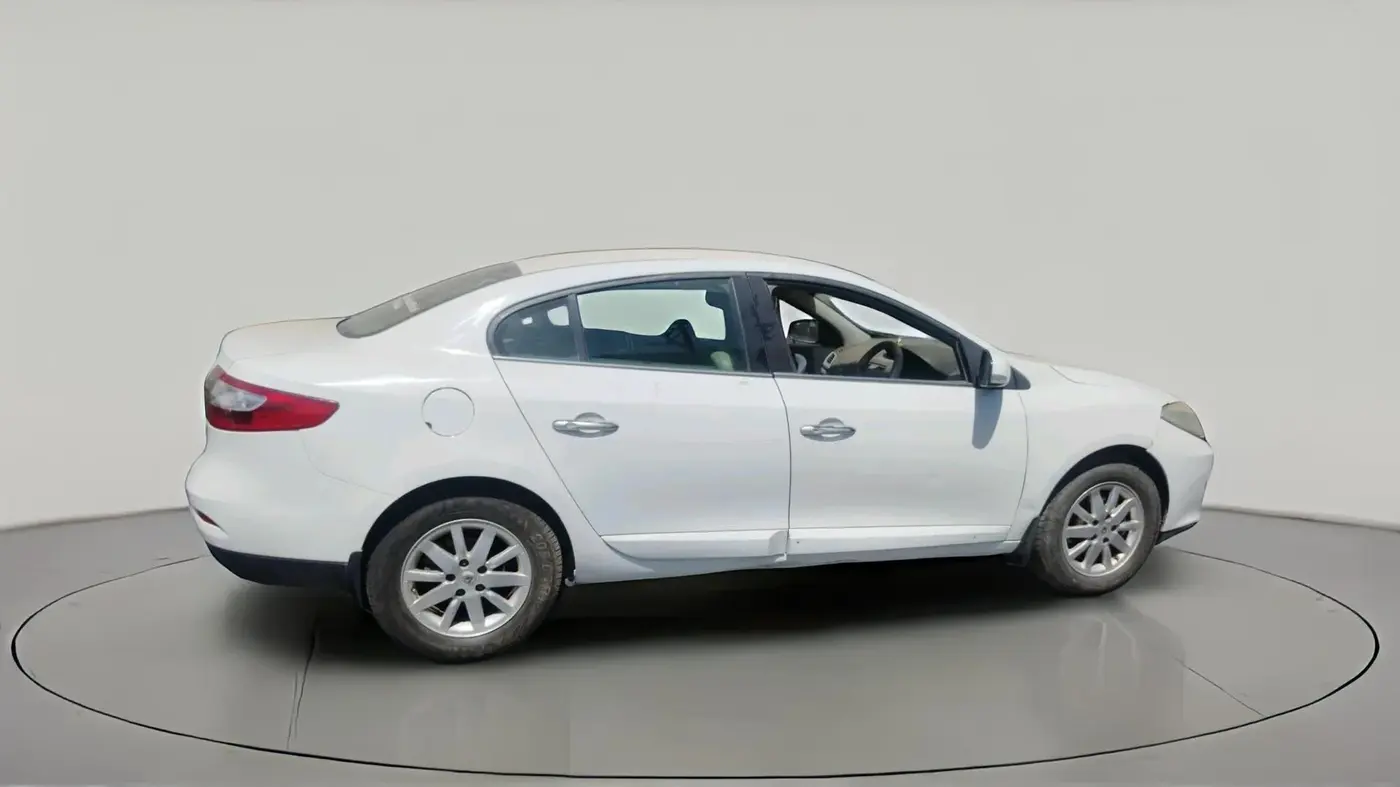 2012 Renault Fluence 1.5 E2, Diesel, Manual, 1,53,087 km, exterior