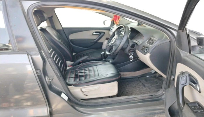 2011 Volkswagen Polo COMFORTLINE 1.2L, Diesel, Manual, 1,05,112 km, interior