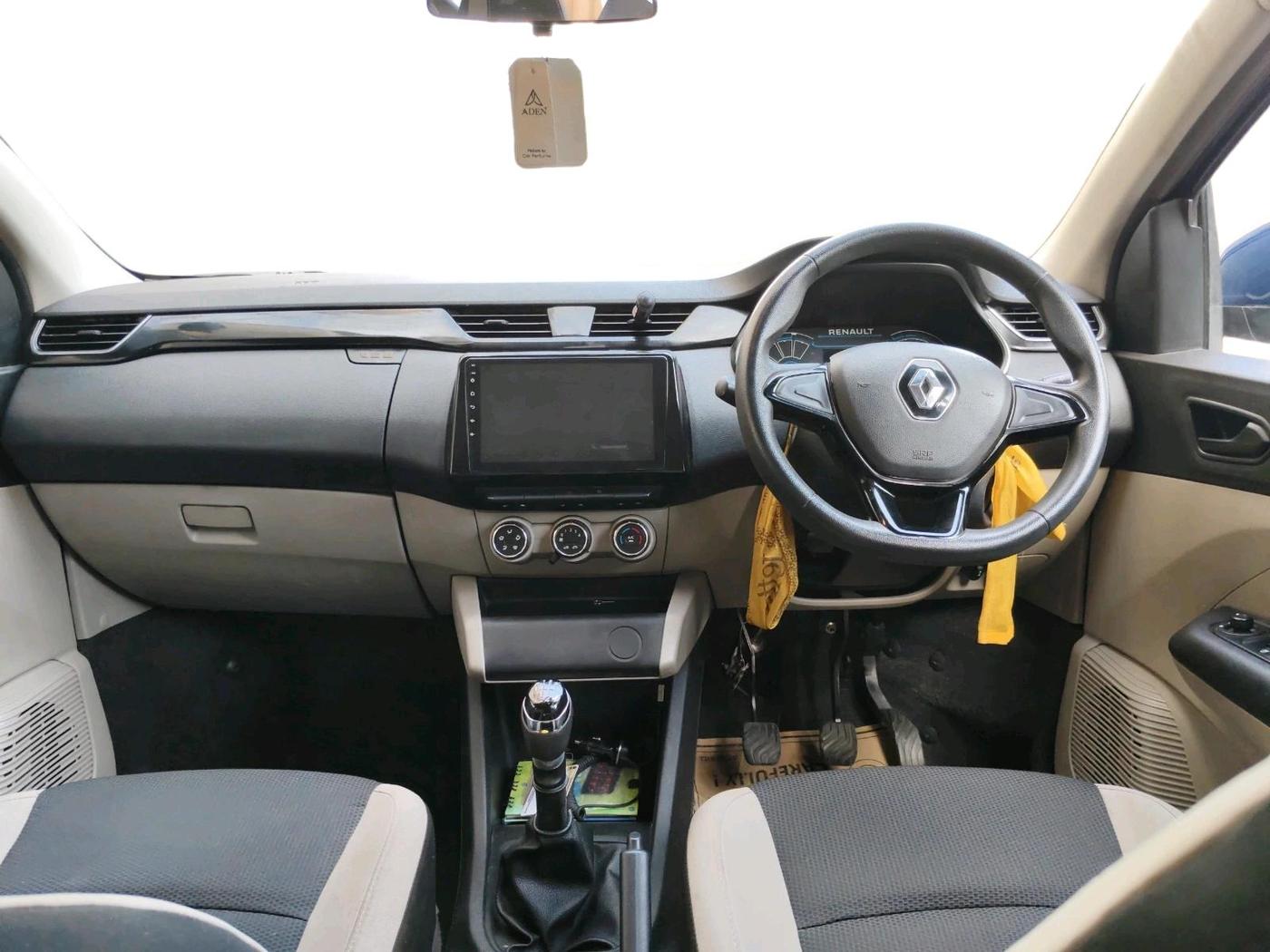 2019 Renault TRIBER RXT, Petrol, Manual, 58,128 km, interior