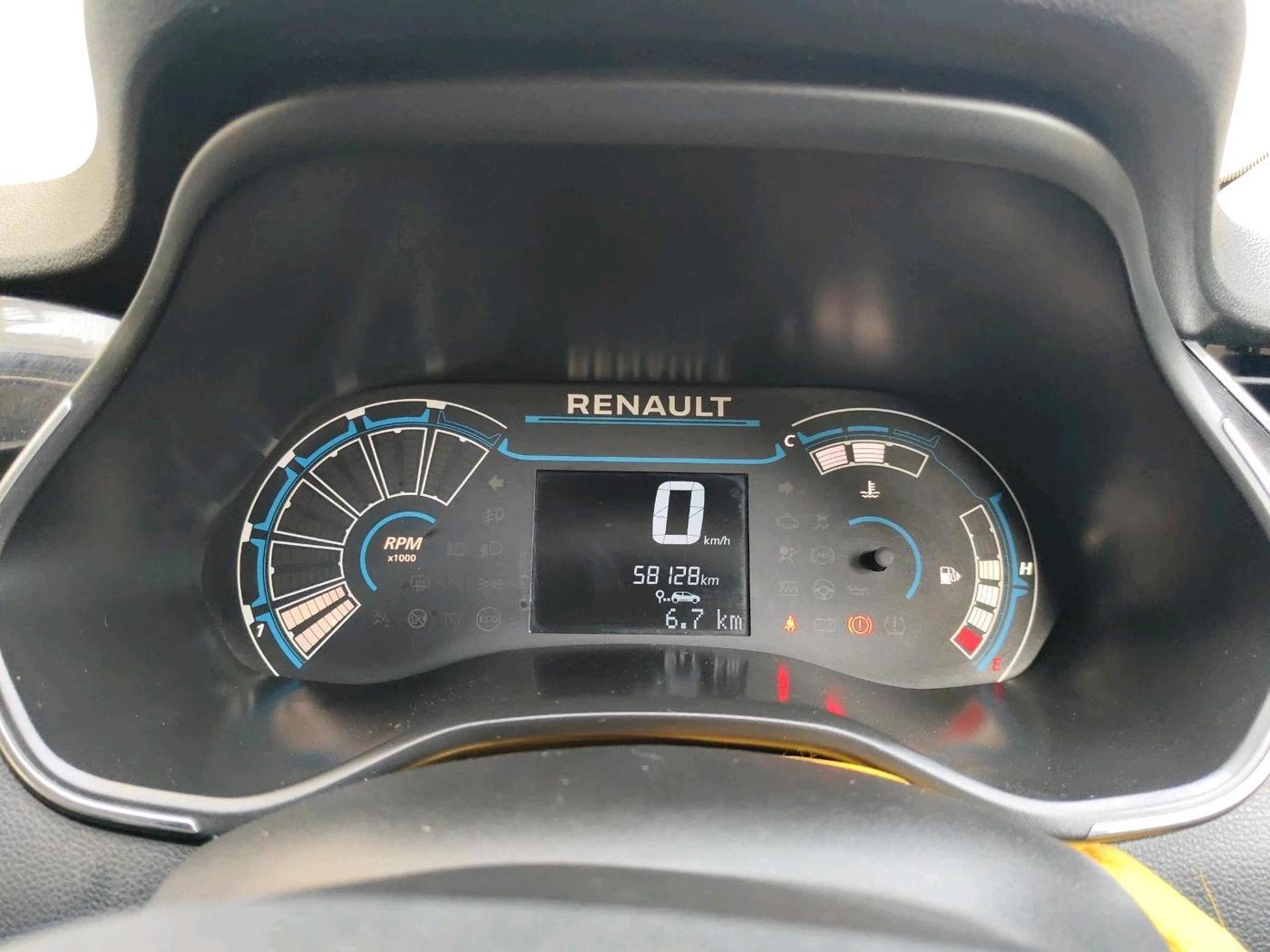 2019 Renault TRIBER RXT, Petrol, Manual, 58,128 km, interior