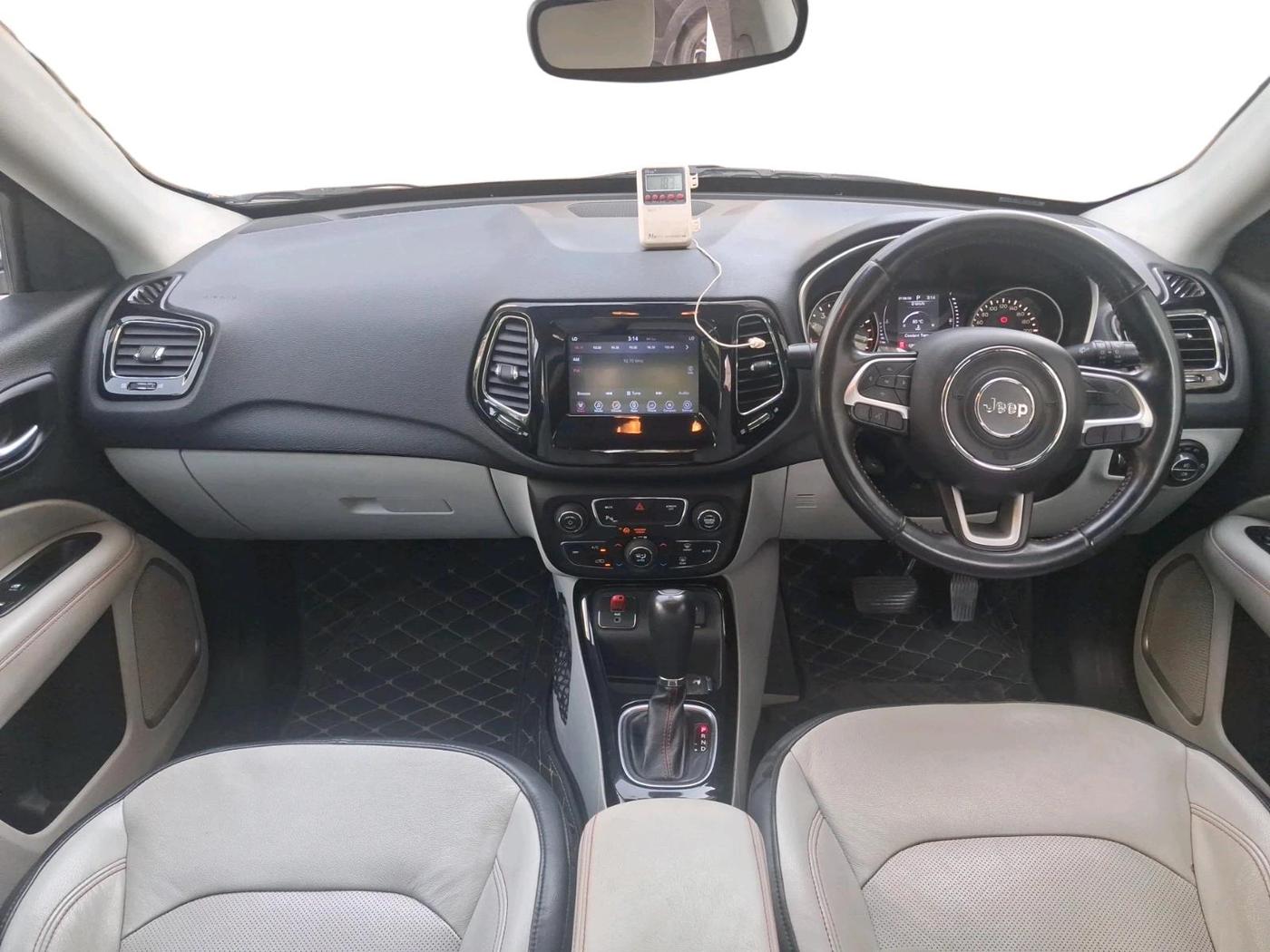 2018 Jeep Compass LIMITED (O) 1.4 PETROL AT, Petrol, Automatic, 1,86,267 km, interior