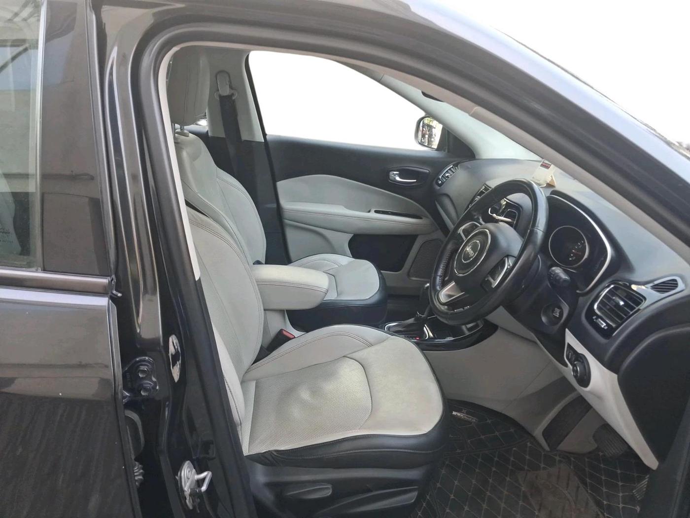 2018 Jeep Compass LIMITED (O) 1.4 PETROL AT, Petrol, Automatic, 1,86,267 km, interior