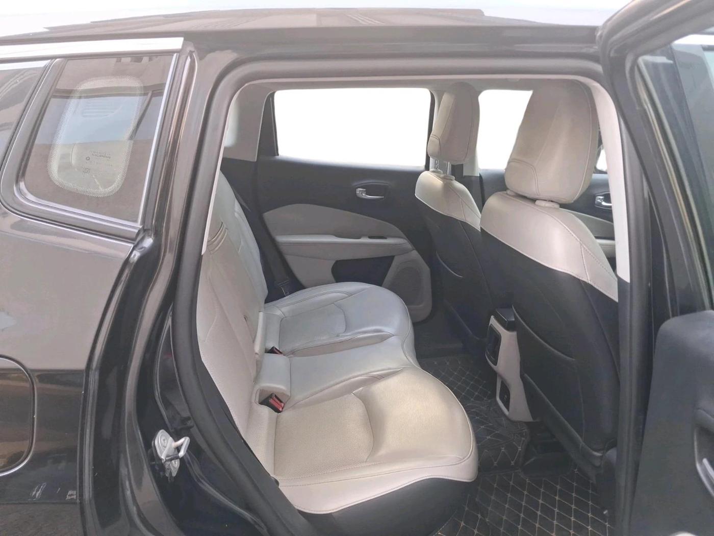 2018 Jeep Compass LIMITED (O) 1.4 PETROL AT, Petrol, Automatic, 1,86,267 km, interior