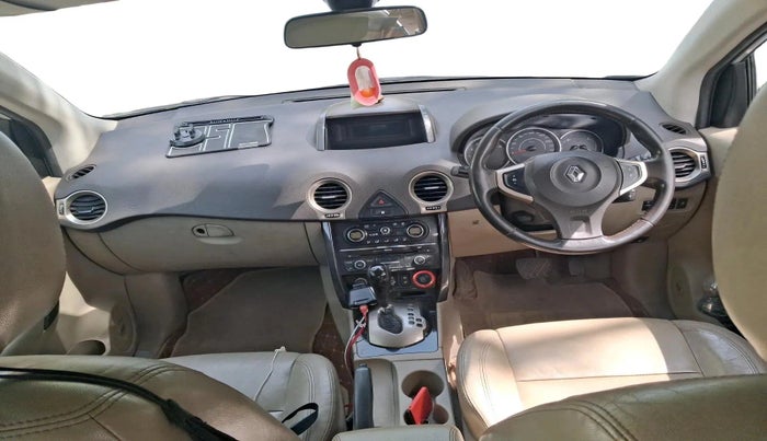 2015 Renault Koleos 4x4 AT, Diesel, Automatic, 1,80,244 km, interior