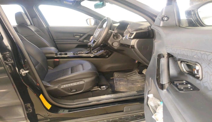 2023 Tata Harrier XZA PLUS O DARK EDITION, Diesel, Automatic, 31,895 km, interior