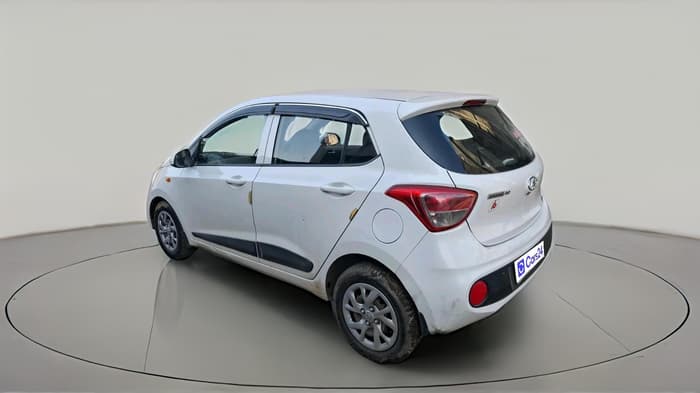 2017 Hyundai Grand i10 SPORTZ 1.2 KAPPA VTVT, CNG, Manual, 1,44,037 km, exterior