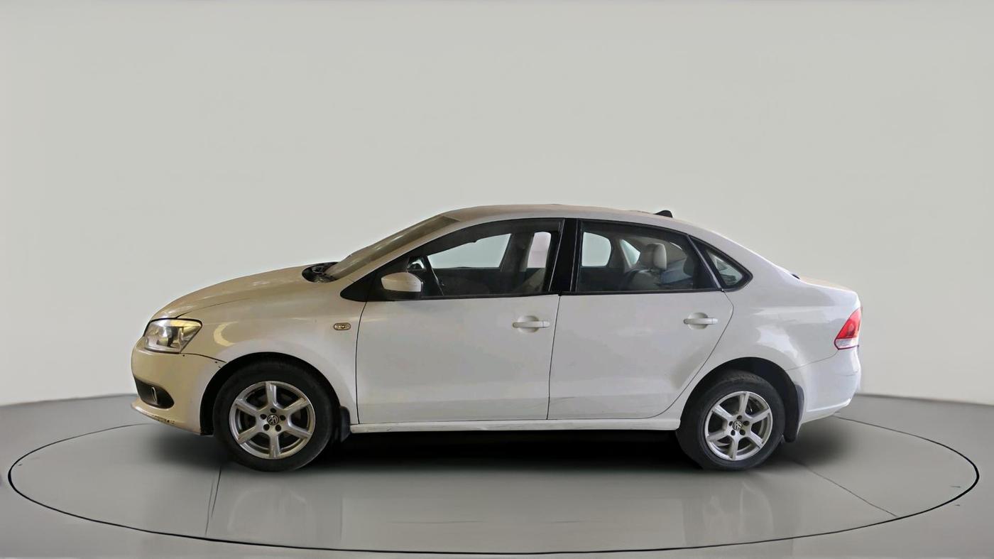 2012 Volkswagen Vento HIGHLINE DIESEL 1.6, Diesel, Manual, 1,17,972 km, exterior
