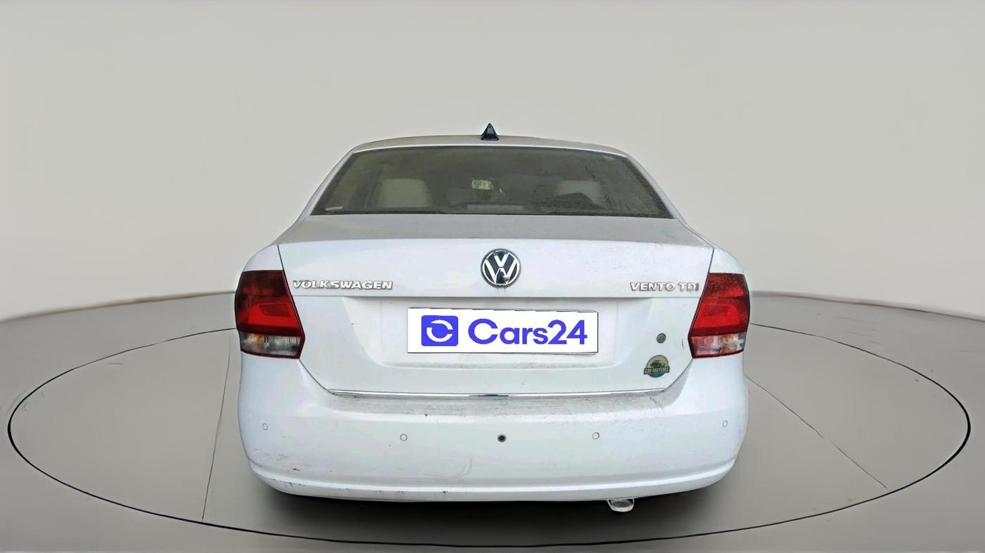 2012 Volkswagen Vento HIGHLINE DIESEL 1.6, Diesel, Manual, 1,17,972 km, exterior