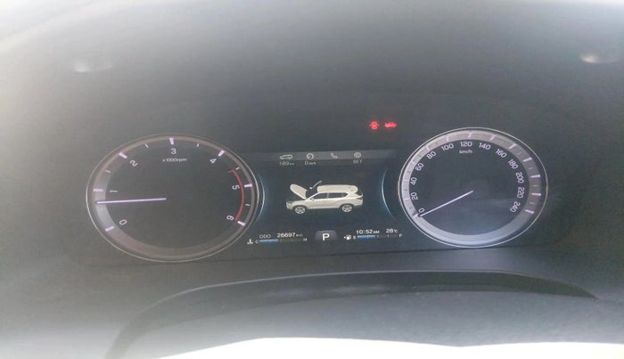 2019 Mahindra ALTURAS G4 4WD AT, Diesel, Automatic, 26,697 km, interior