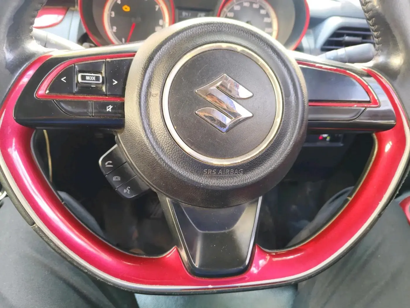 2019 Maruti Swift ZXI PLUS, CNG, Manual, 1,22,692 km, interior
