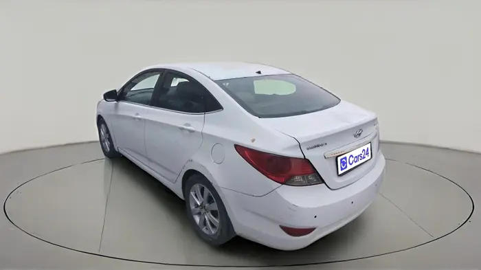 2013 Hyundai Verna FLUIDIC 1.6 CRDI SX OPT, Diesel, Manual, 99,848 km, exterior