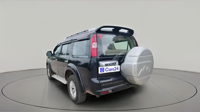 2013 Ford Endeavour 2.5L 4X2 AT, Diesel, Automatic, 1,15,963 km, exterior
