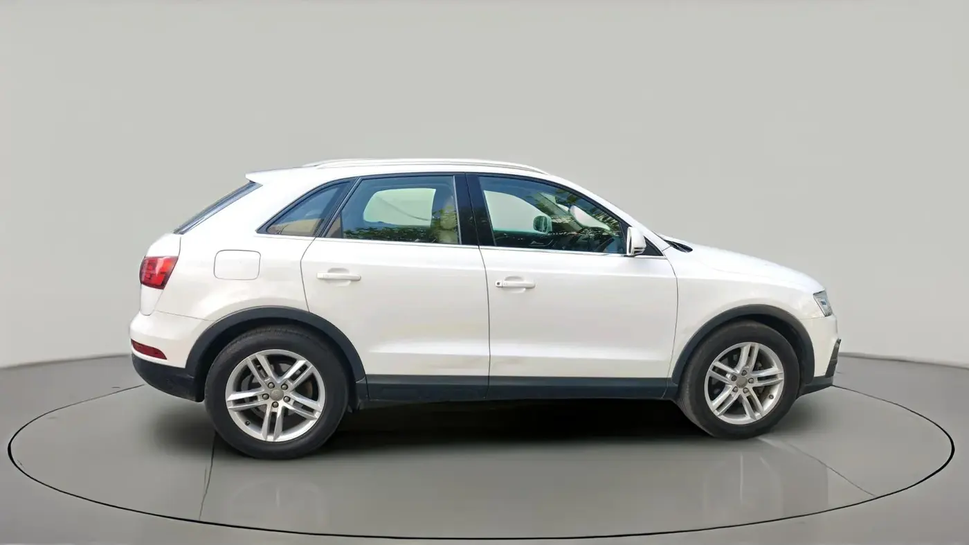 2018 Audi Q3 30 TDI PREMIUM PLUS, Diesel, Automatic, 68,550 km, exterior