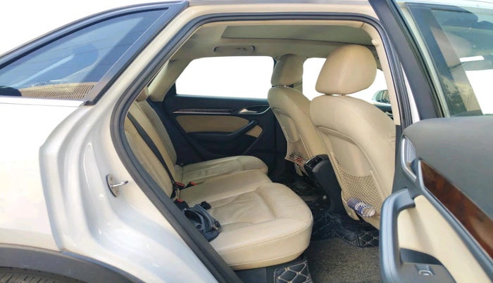 2018 Audi Q3 30 TDI PREMIUM PLUS, Diesel, Automatic, 68,550 km, interior