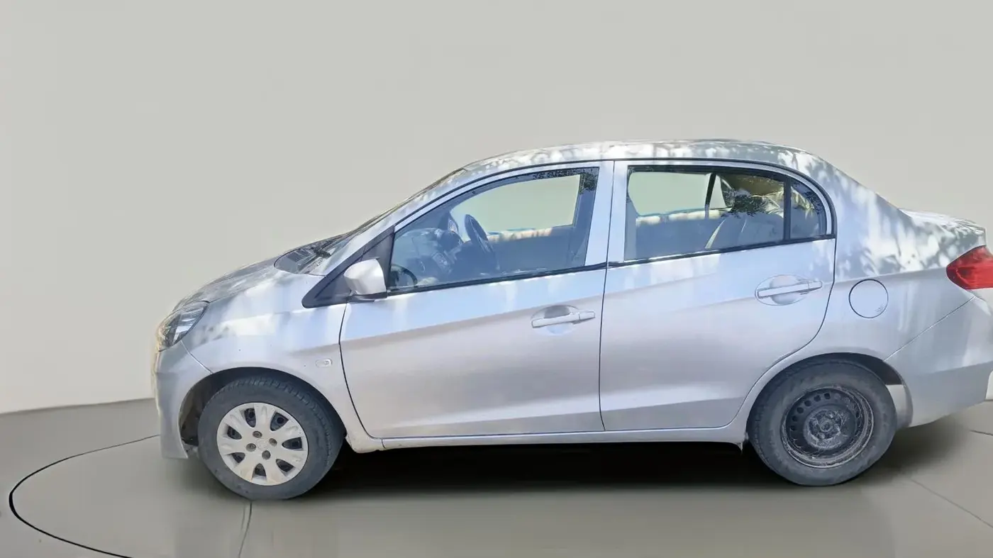 2014 Honda Amaze 1.2L I-VTEC S, CNG, Manual, 1,20,556 km, exterior