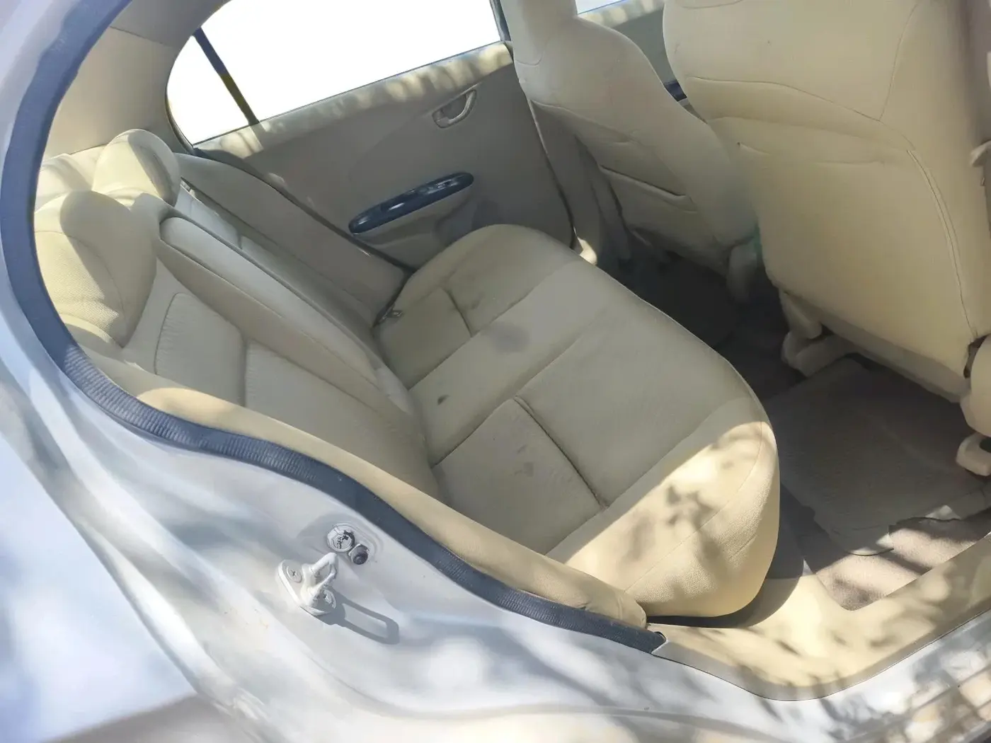 2014 Honda Amaze 1.2L I-VTEC S, CNG, Manual, 1,20,556 km, interior
