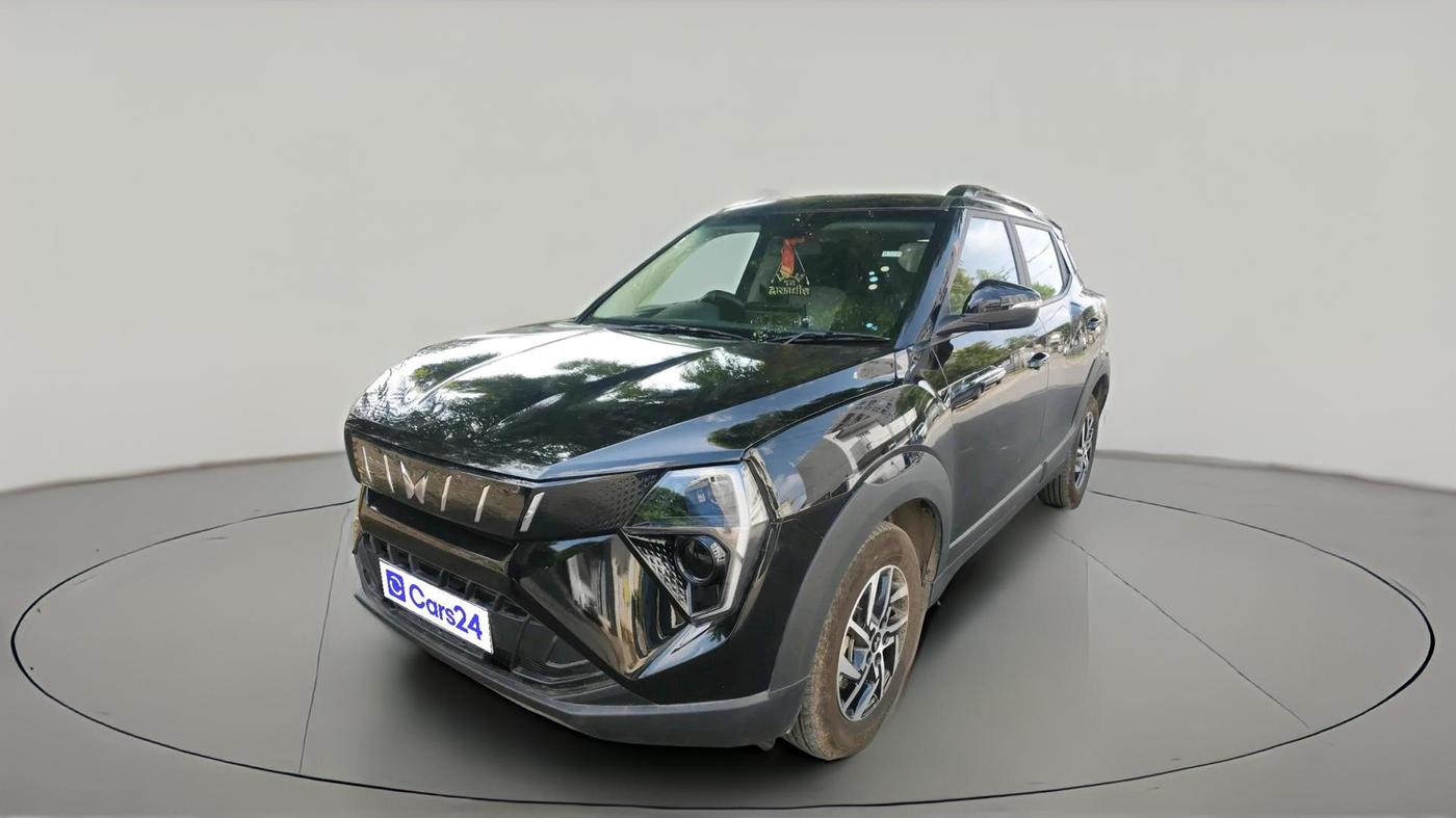 2026 Mahindra XUV 3XO AX5 1.5 Turbo Diesel, Diesel, Manual, 3,842 km, exterior