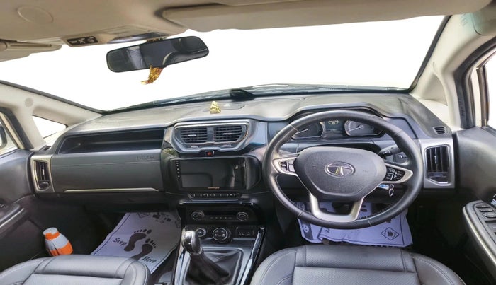 2017 Tata Hexa XT 4X2 6 STR, Diesel, Manual, 1,41,008 km, interior