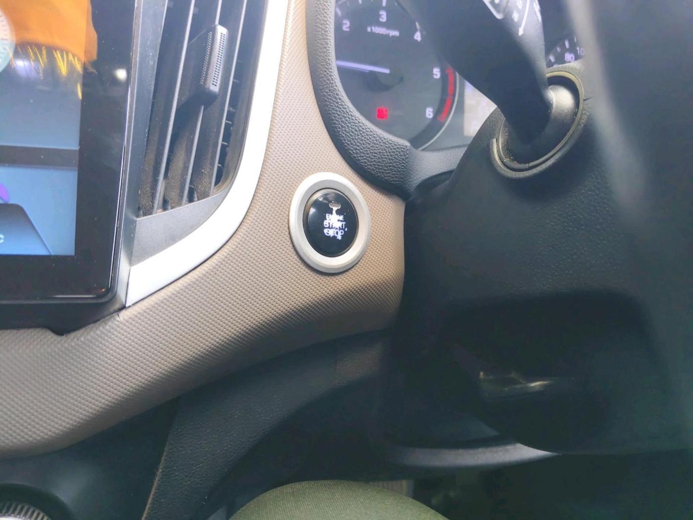 2016 Hyundai Creta SX PLUS AT 1.6 DIESEL, Diesel, Automatic, 1,17,980 km, interior