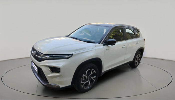 2025 Toyota URBAN CRUISER HYRYDER V HYBRID, Hybrid, Automatic, 8,745 km, exterior