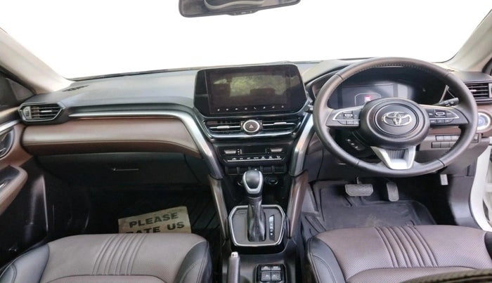 2025 Toyota URBAN CRUISER HYRYDER V HYBRID, Hybrid, Automatic, 8,745 km, interior