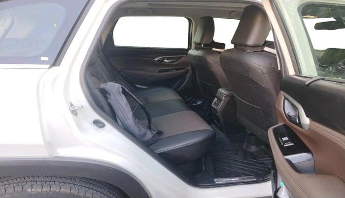 2025 Toyota URBAN CRUISER HYRYDER V HYBRID, Hybrid, Automatic, 8,745 km, interior