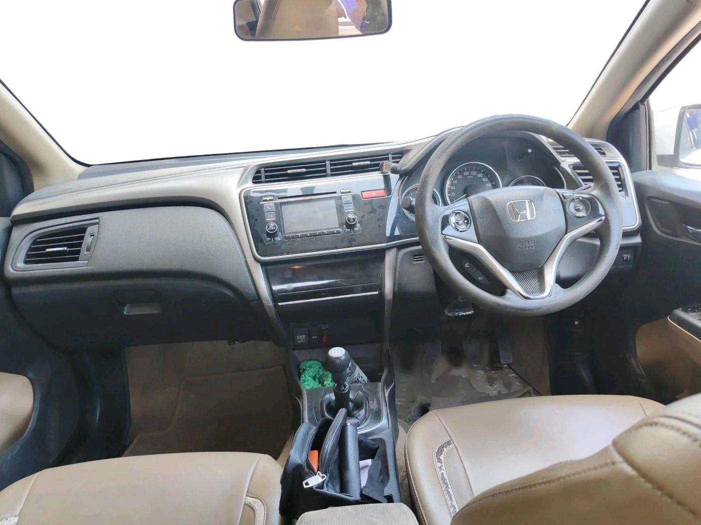 2015 Honda City 1.5L I-DTEC V, Diesel, Manual, 1,49,480 km, interior