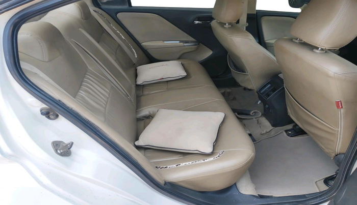 2015 Honda City 1.5L I-DTEC V, Diesel, Manual, 1,49,480 km, interior