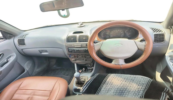 2003 Hyundai Accent GVS, CNG, Manual, 1,22,939 km, interior