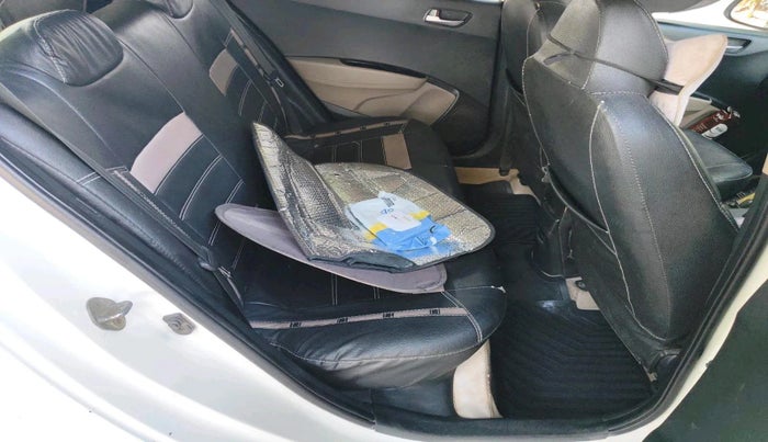 2015 Hyundai Grand i10 SPORTZ 1.2 KAPPA VTVT, Petrol, Manual, 1,41,164 km, interior