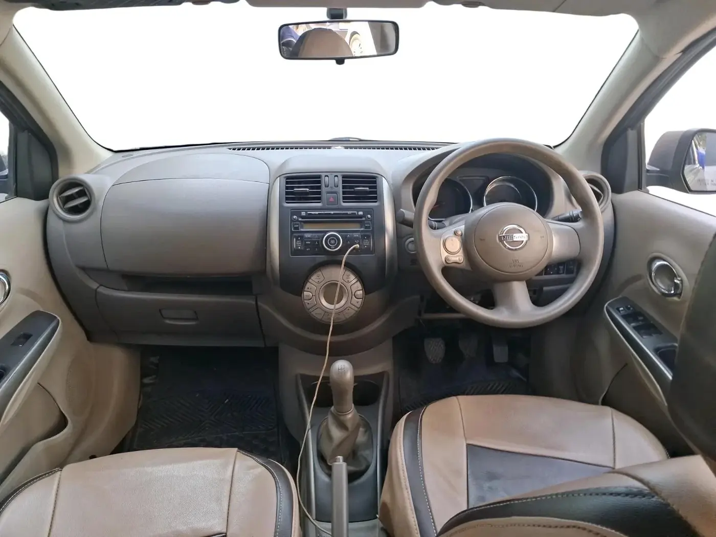 2012 Nissan Sunny XV PETROL, Petrol, Manual, 80,337 km, interior