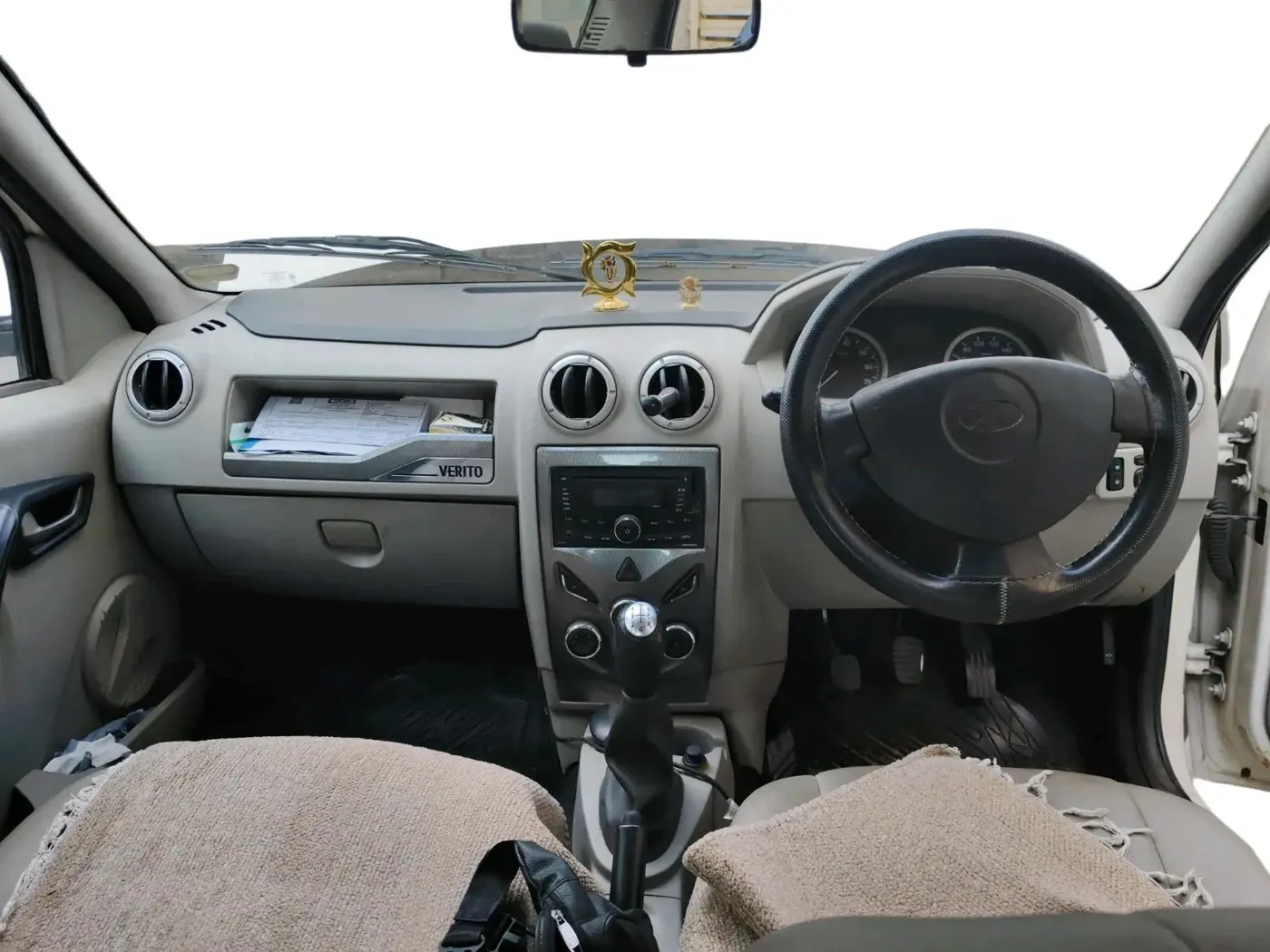 2013 Mahindra Verito 1.5 D6, Diesel, Manual, 1,78,206 km, interior