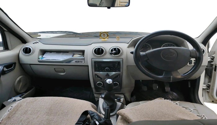 2013 Mahindra Verito 1.5 D6, Diesel, Manual, 1,78,206 km, interior