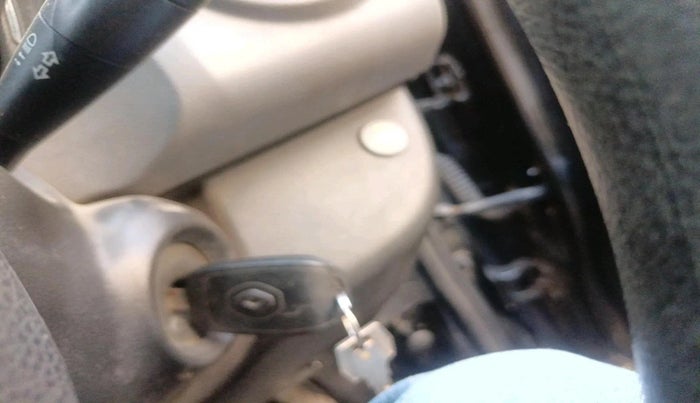 2017 Renault Kwid RXT 1.0 AMT (O), CNG, Automatic, 78,131 km, interior