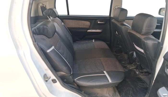 2016 Maruti Wagon R 1.0 VXI AMT, CNG, Automatic, 1,46,833 km, interior