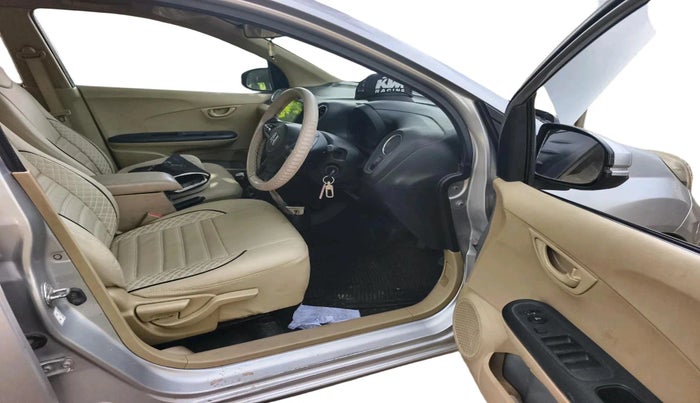 2015 Honda Brio S MT, CNG, Manual, 1,04,429 km, interior