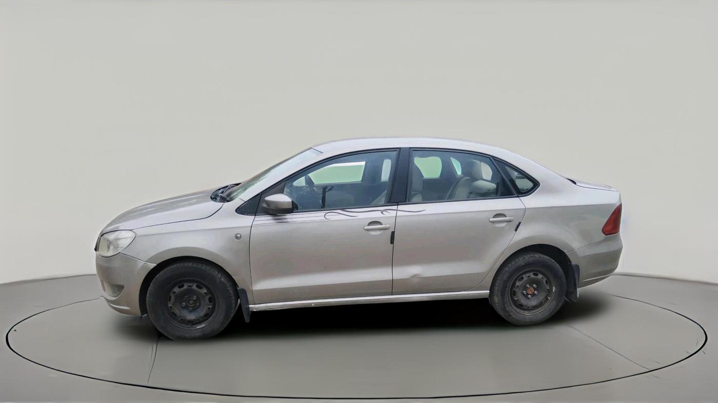 2012 Skoda Rapid AMBITION 1.6 TDI CR MT, Diesel, Manual, 1,24,266 km, exterior