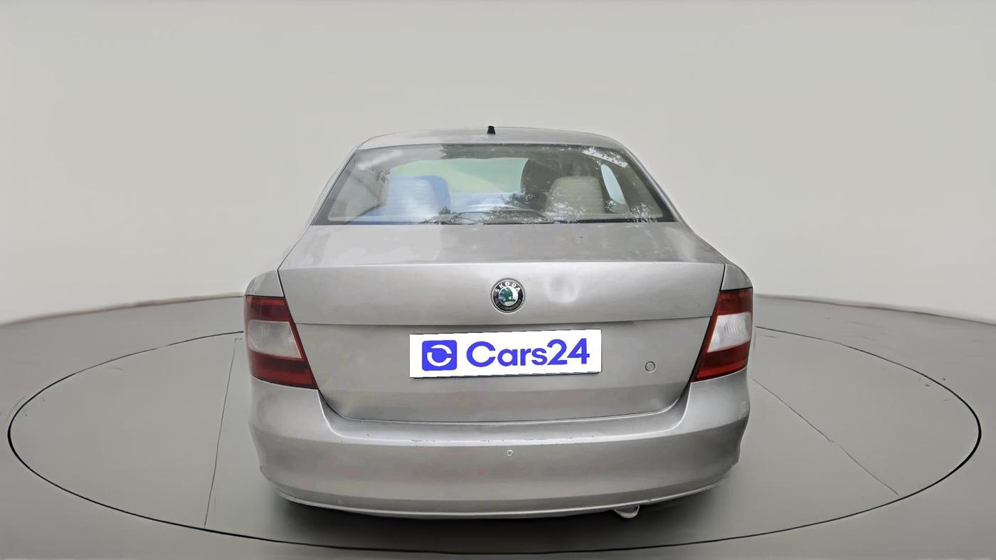 2012 Skoda Rapid AMBITION 1.6 TDI CR MT, Diesel, Manual, 1,24,266 km, exterior
