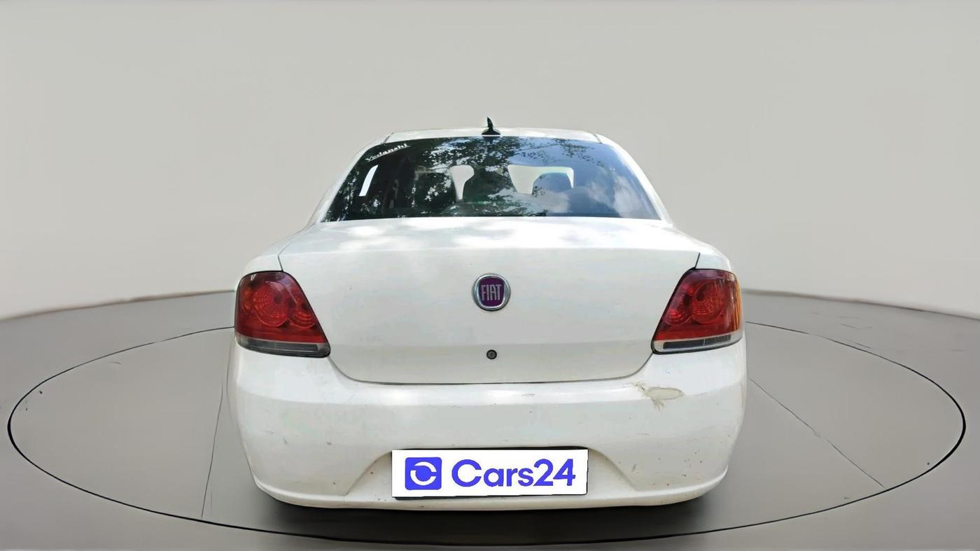 2011 Fiat Linea EMOTION 1.3, Diesel, Manual, 1,20,591 km, exterior