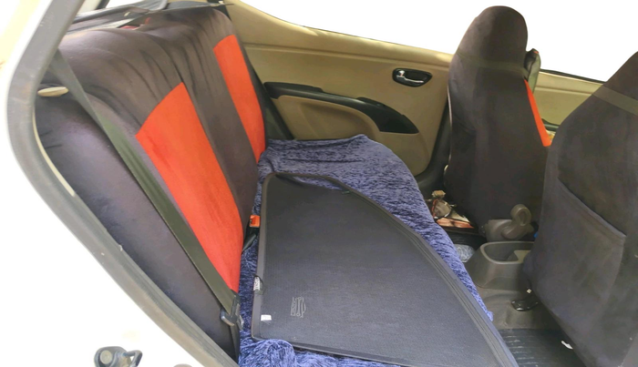 2015 Hyundai i10 SPORTZ 1.1, Petrol, Manual, 1,50,765 km, interior