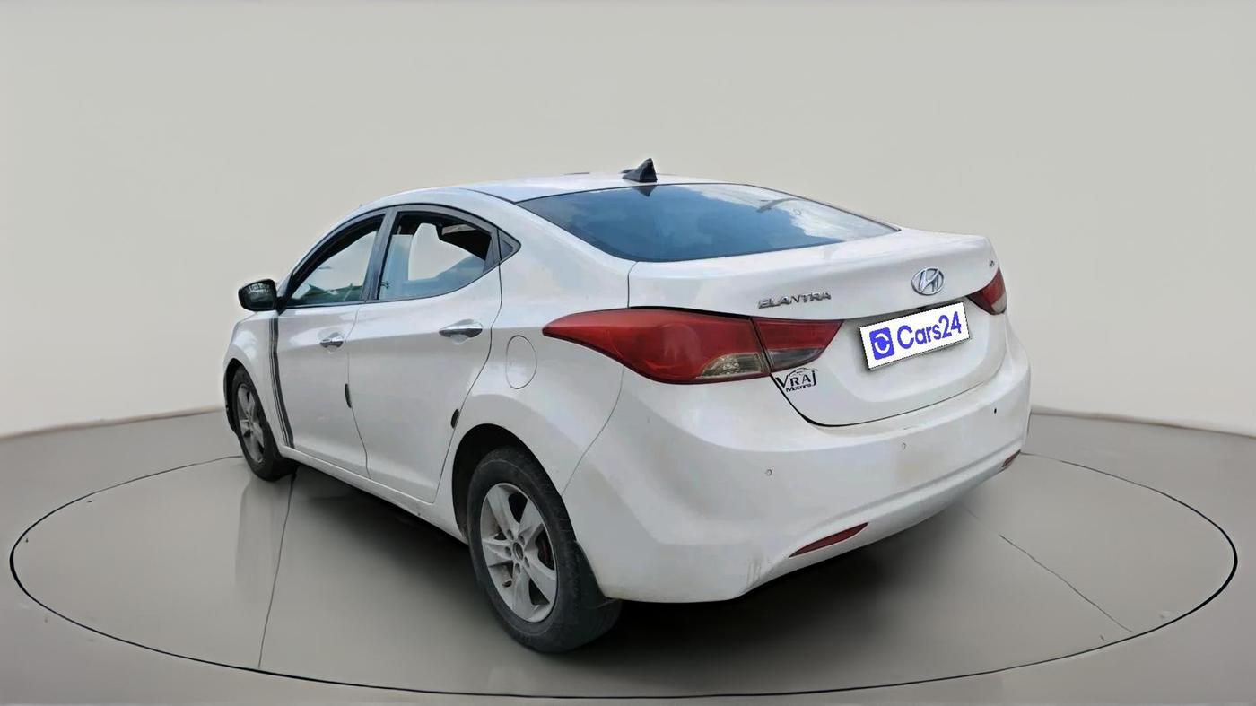 2014 Hyundai New Elantra 1.6 SX MT DIESEL, Diesel, Manual, 1,14,853 km, exterior