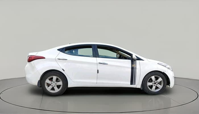 2014 Hyundai New Elantra 1.6 SX MT DIESEL, Diesel, Manual, 1,14,853 km, exterior