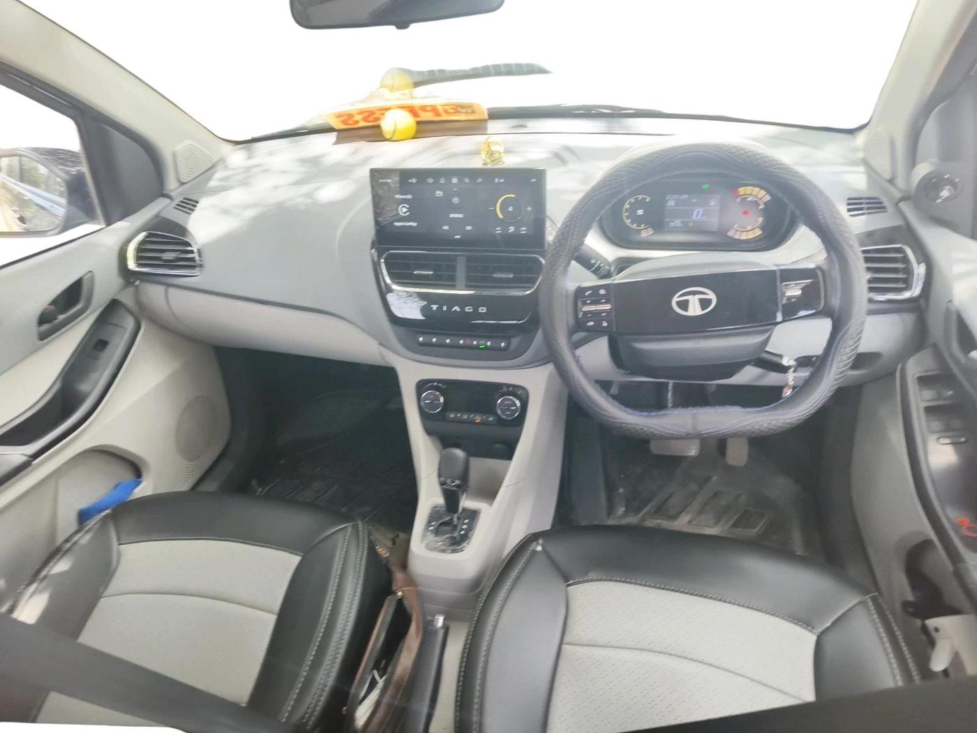 2025 Tata Tiago XZA iCNG, CNG, Automatic, 5,310 km, interior