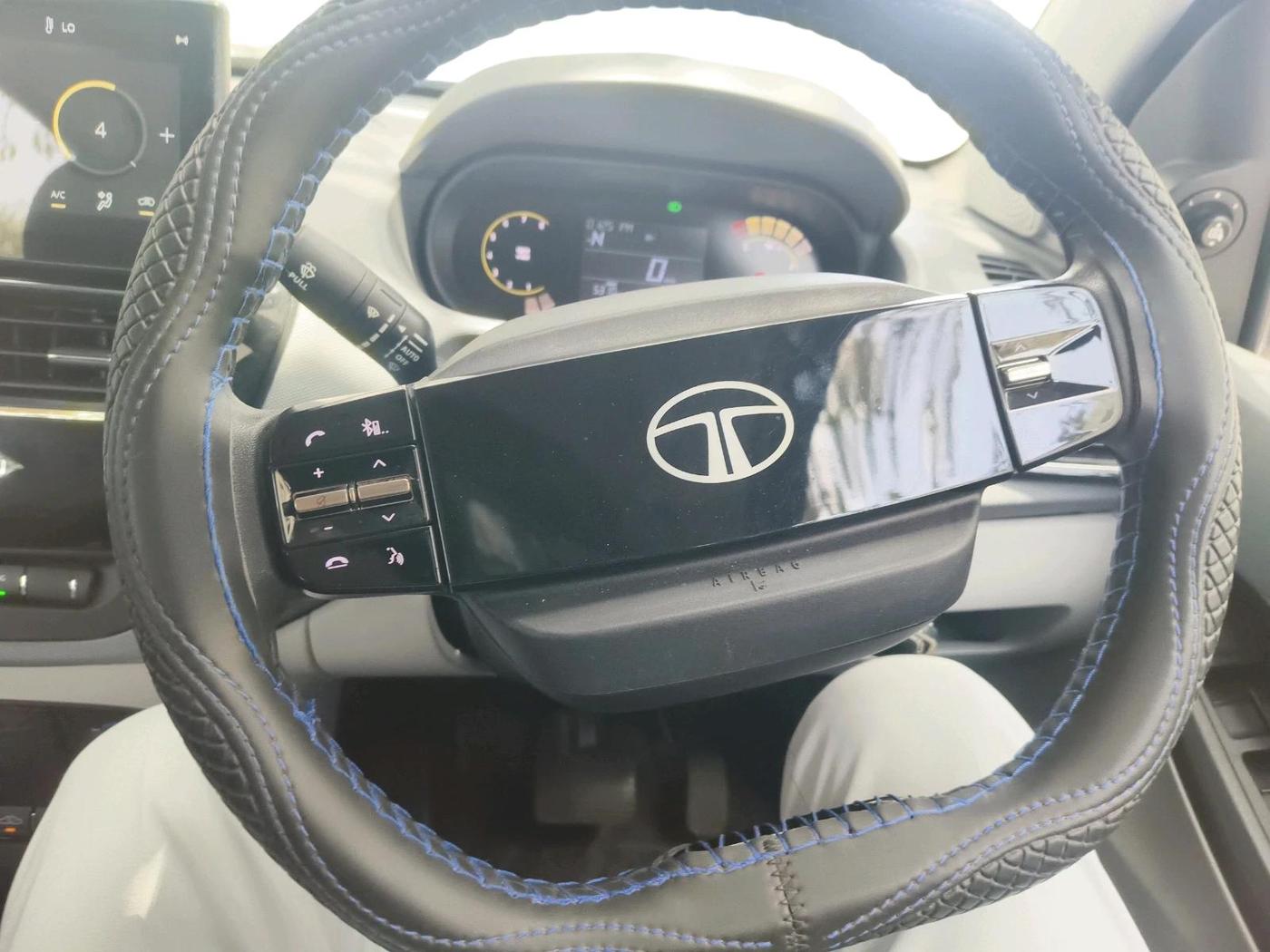 2025 Tata Tiago XZA iCNG, CNG, Automatic, 5,310 km, interior