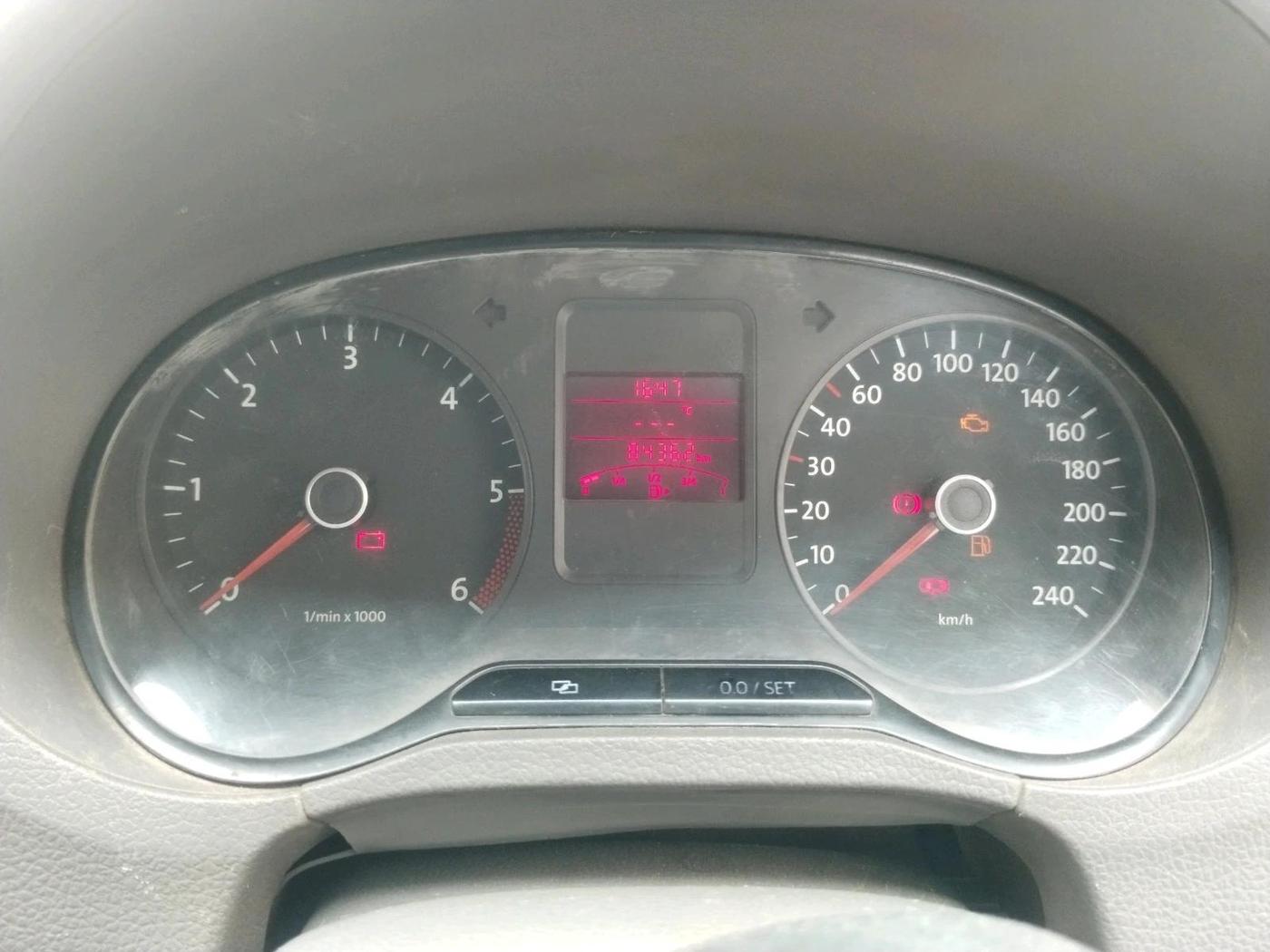 2011 Volkswagen Vento TRENDLINE DIESEL 1.6, Diesel, Manual, 84,362 km, interior