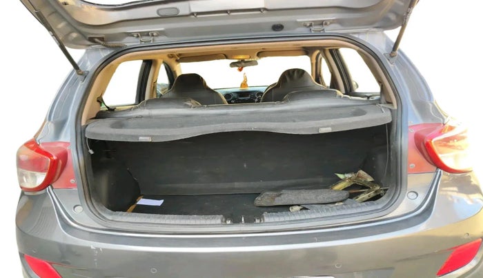 2015 Hyundai Grand i10 SPORTZ 1.1 CRDI, Diesel, Manual, 96,658 km, exterior