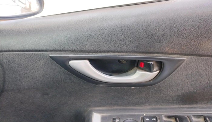 2017 Honda BR-V 1.5L I-VTEC V CVT, CNG, Automatic, 1,16,682 km, interior